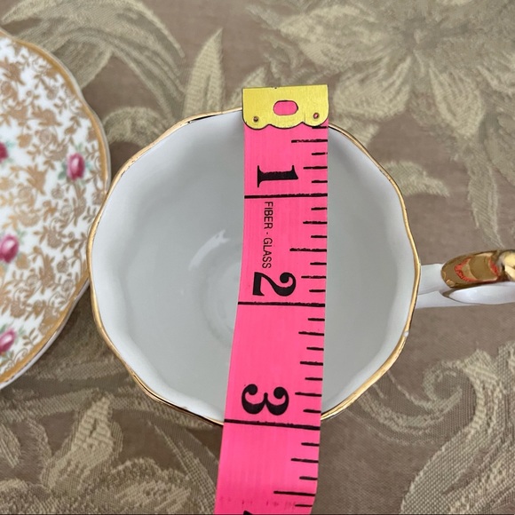 Stratford Gold Chintz Teacup & Saucer - Picture 10 of 12